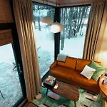 Lahepere Mini-villad 4*