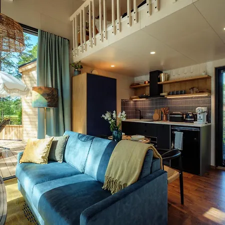 Lahepere Mini-villad 4*