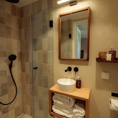 Frühstückspension Lahepere Mini-villad 4*