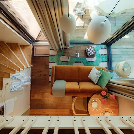 Lahepere Mini-villad Nocleg ze śniadaniem 4*