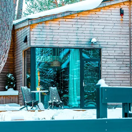 Lahepere Mini-villad 4*