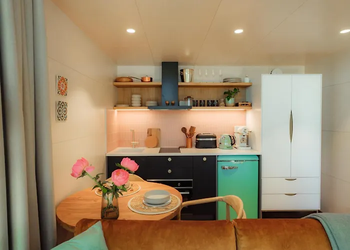 Lahepere Mini-villad Bed & Breakfast 4*